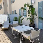 Hotell Lilou 4*