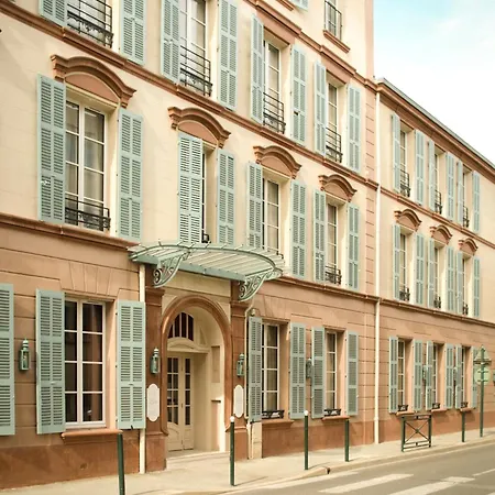 Hotell Lilou Hyères