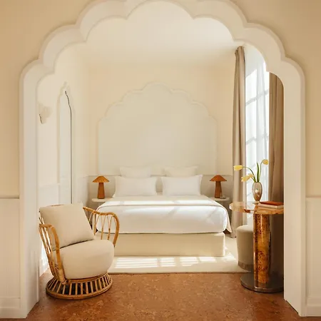 Lilou 4* イエール