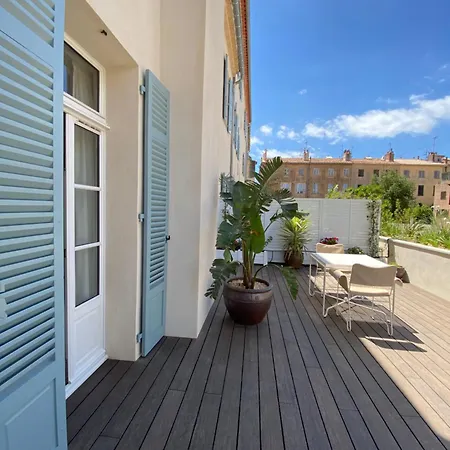 Lilou Hotel 4*