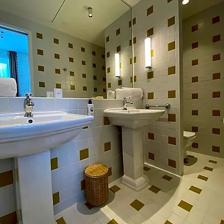 Lilou Hotel 4*